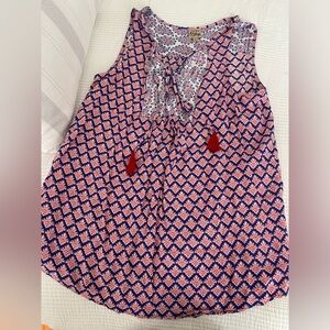 Lightweight 100% rayon top